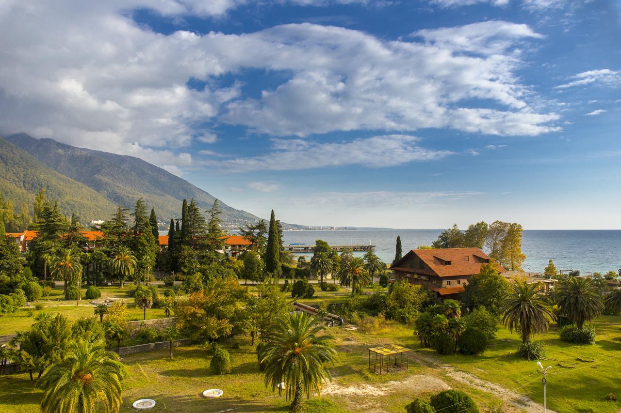 Sunrise Garden Hotel 3* Гагра Екстер'єр фото